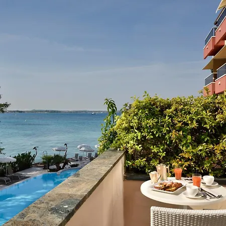 Continental Wellness & Otel 4*