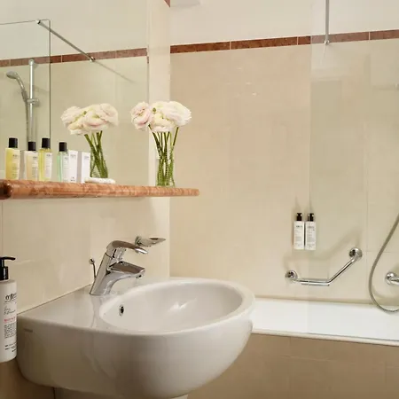 Continental Wellness & Otel 4*